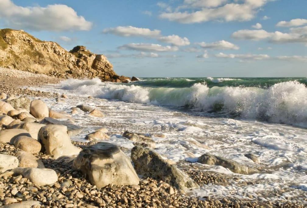 Luxurious Beach House Chesil Beach. Sleeps 6 Castletown  Экстерьер фото