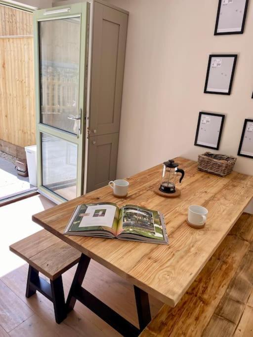 Luxurious Beach House Chesil Beach. Sleeps 6 Castletown  Экстерьер фото