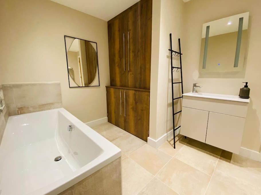 Luxurious Beach House Chesil Beach. Sleeps 6 Castletown  Экстерьер фото